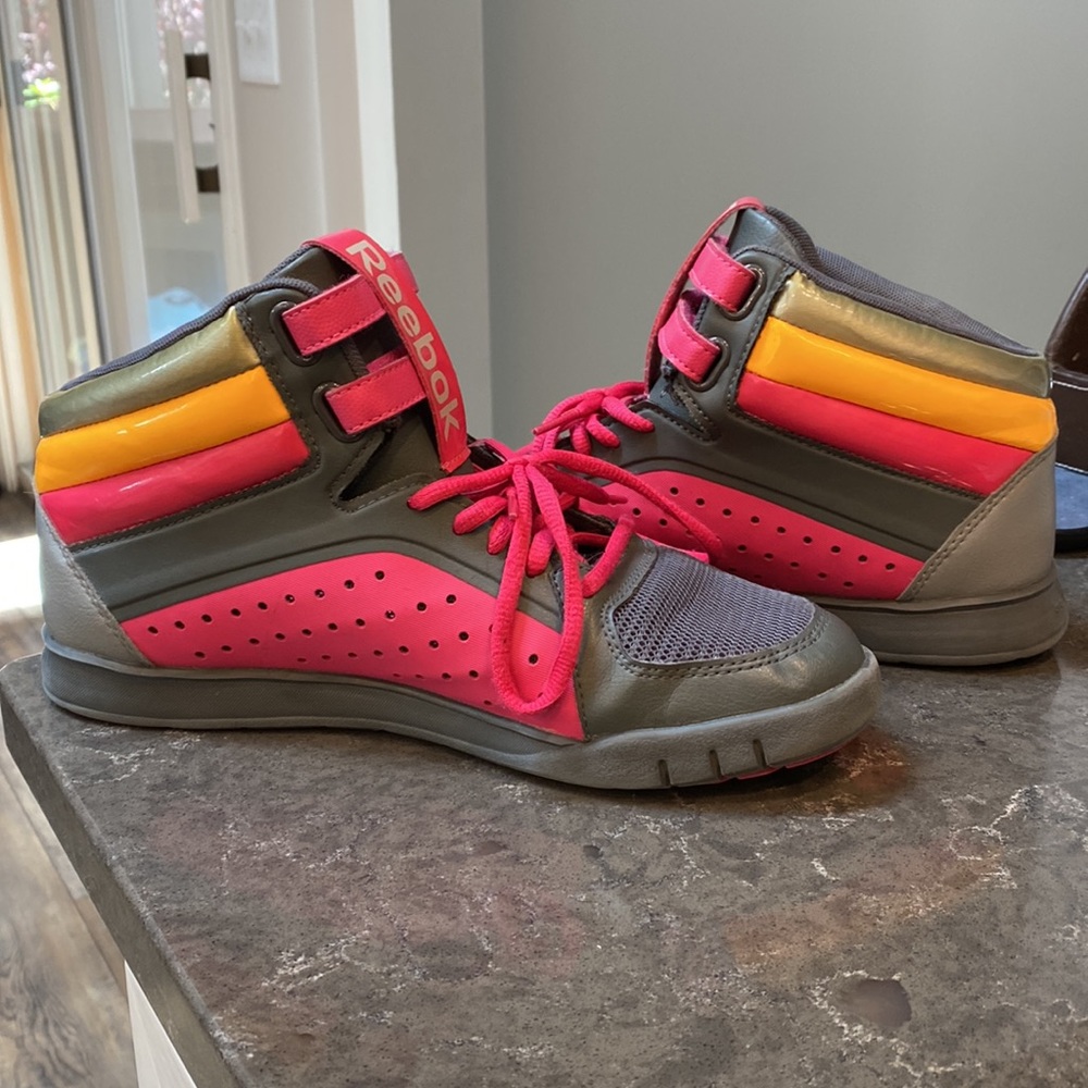 Women’s Reebok Classic high top sneakers, Size 8.5